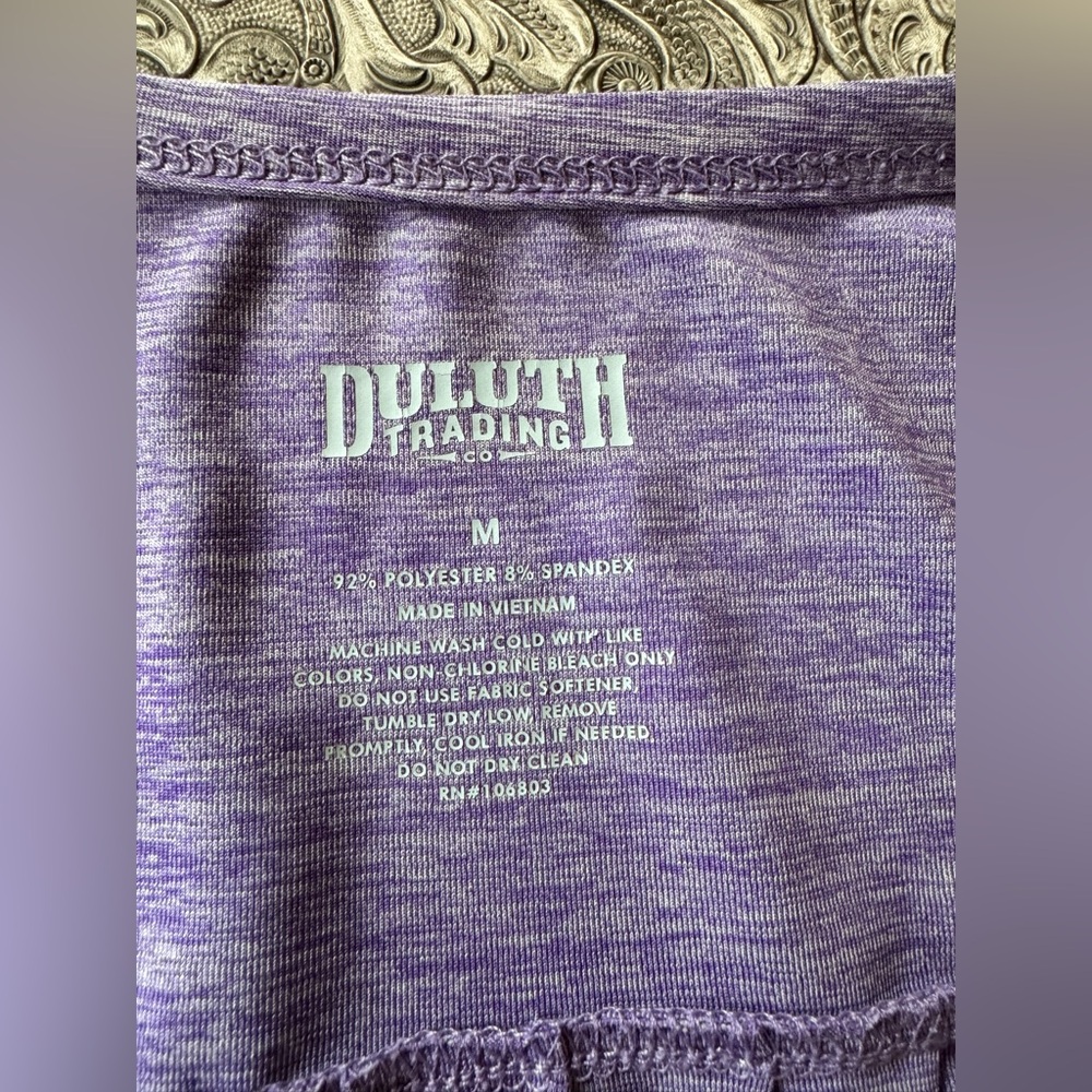 Duluth Trading Co Women's V-Neck Armachillo Lavender Tee - Picture 3 of 5